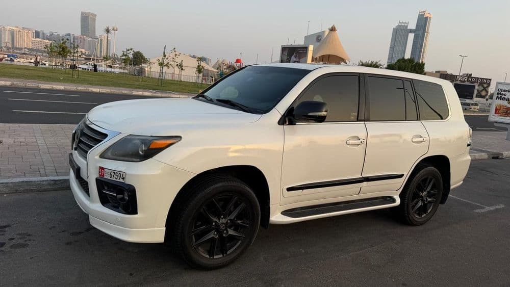 مستعملة لكزس أل أكس 570 5 door 5.7L 2011