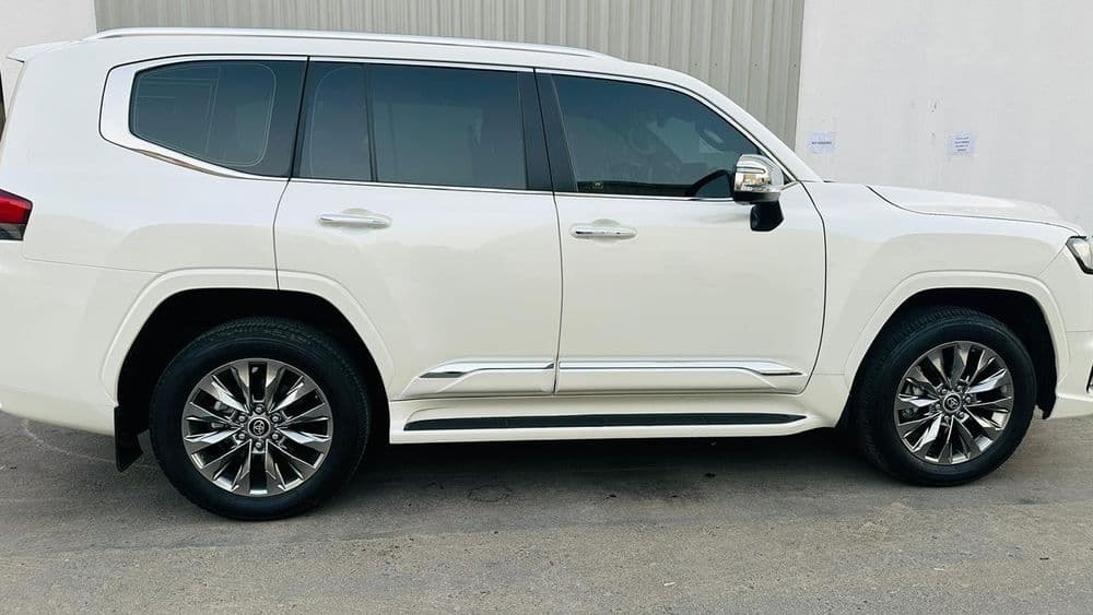 Used Toyota Land Cruiser 4.0L VXR 2024