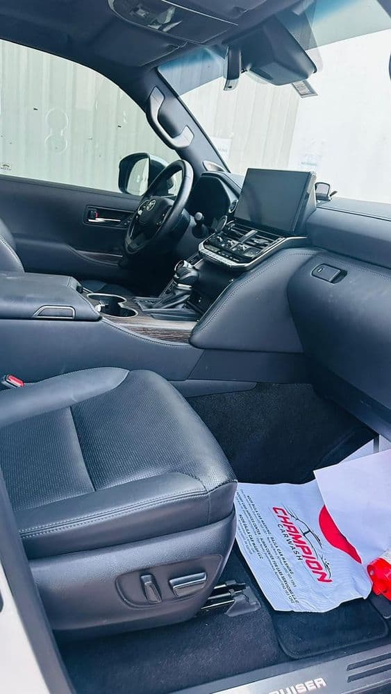 Used Toyota Land Cruiser 4.0L VXR 2024