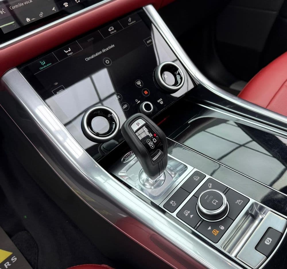 مستعملة لاند روفر رنج روفر سبورت 5.0L SC V8 HSE Dynamic 525 PS 2020