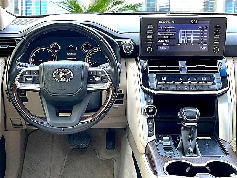 مستعملة تويوتا لاند كروزر 4.0L GXR 2023