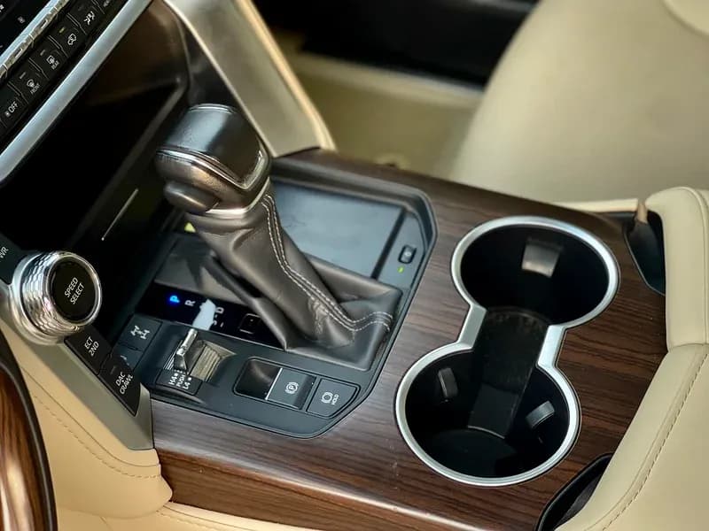 مستعملة تويوتا لاند كروزر 4.0L GXR 2023