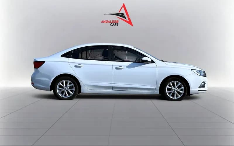 مستعملة إم جي 5 1.5L COM 2023