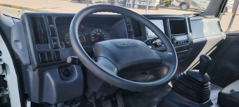 Used Isuzu Reward 2025