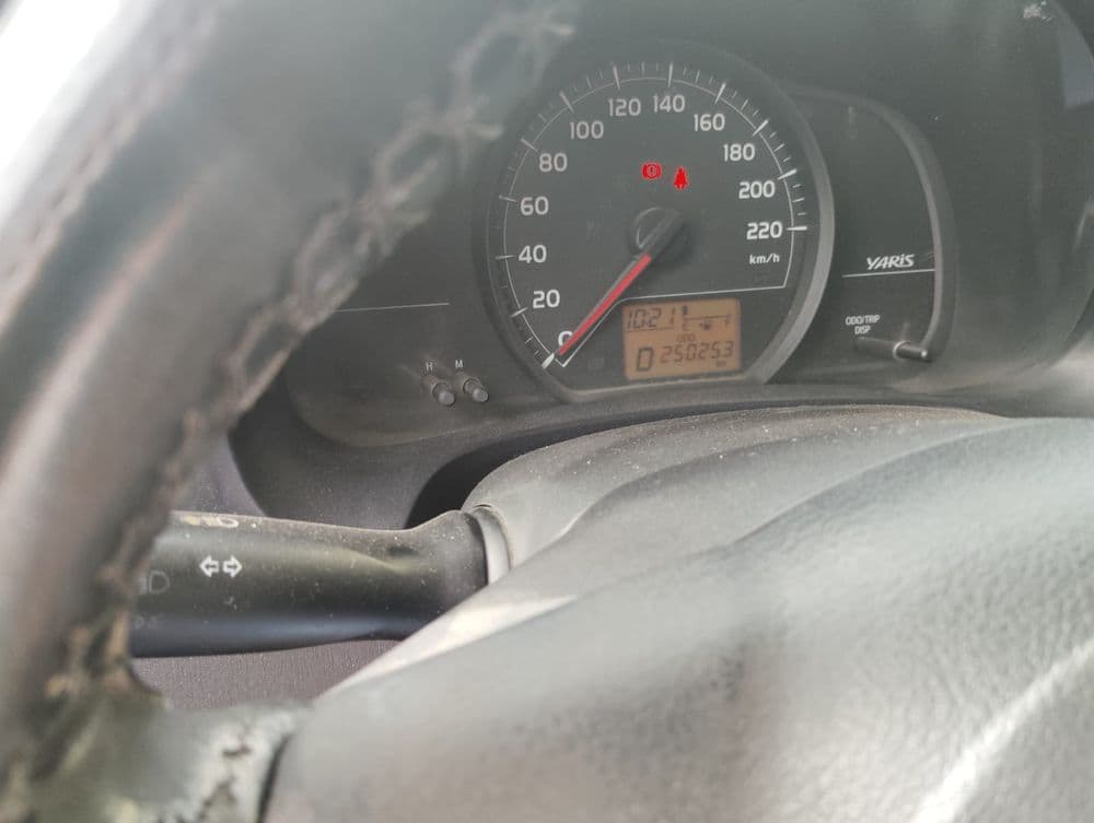 مستعملة تويوتا يارس هاتشباك 2014