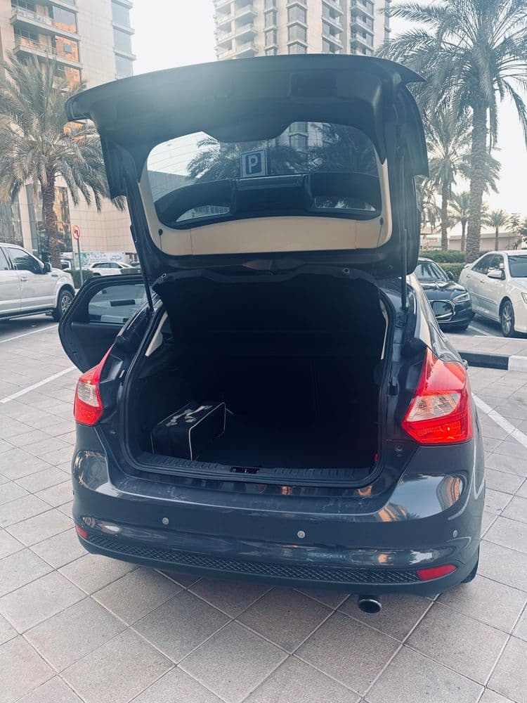 فورد فوكس 2.0L تاتينيوم 2014 مستعملة