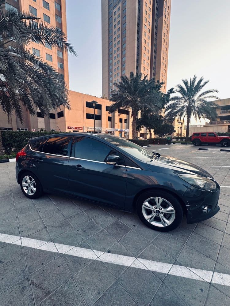 فورد فوكس 2.0L تاتينيوم 2014 مستعملة