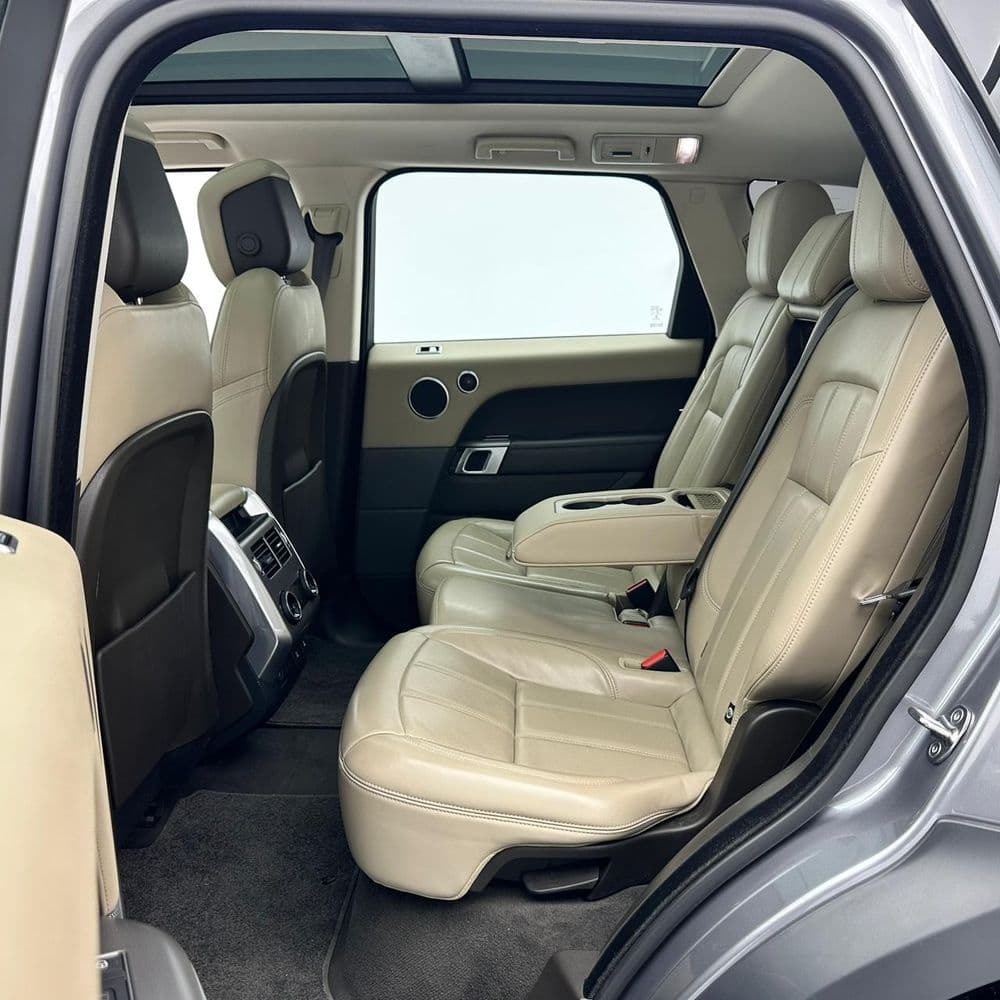 مستعملة لاند روفر رنج روفر سبورت 3.0L V6 HSE 340 PS 2020