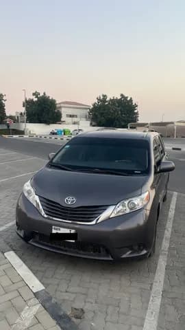 Used Toyota Sienna 2016