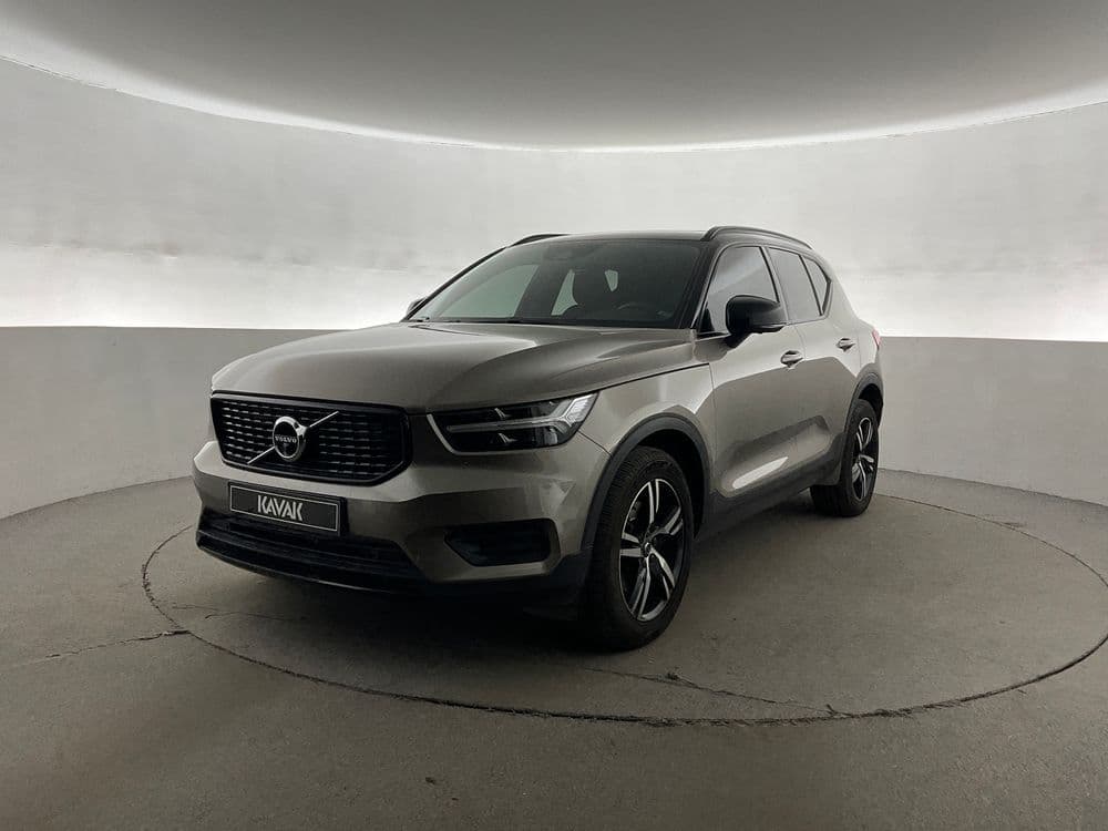 Used Volvo XC40 2022