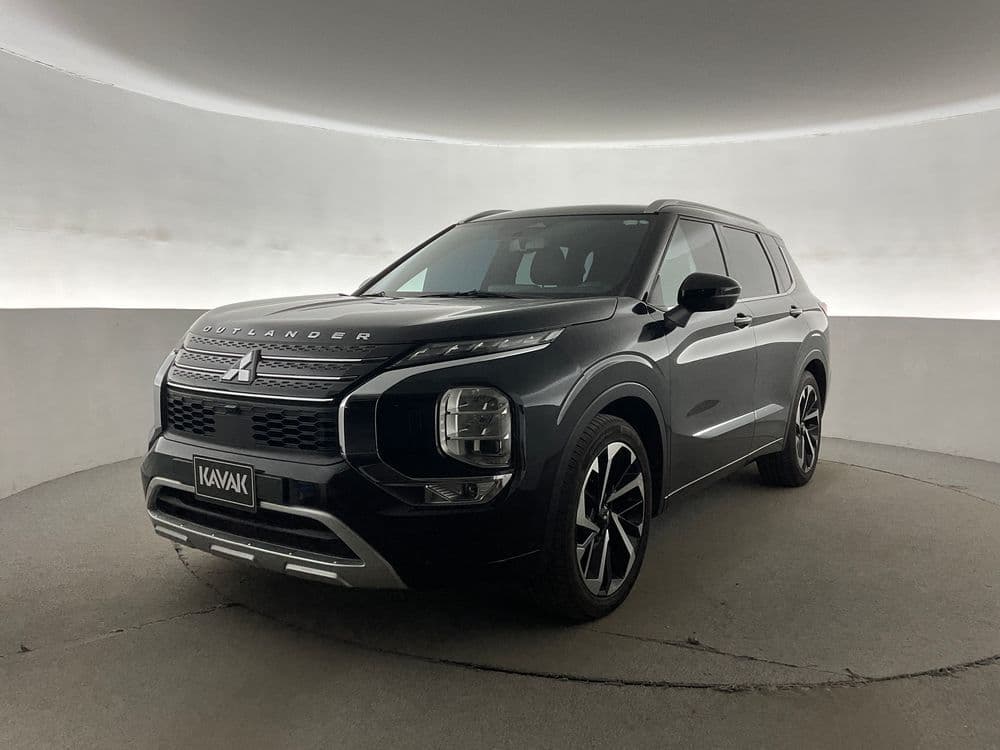 Used Mitsubishi Outlander 2023