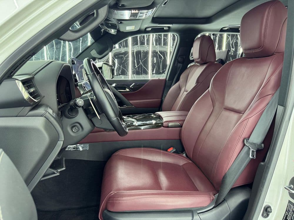 لكزس أل أكس 2023 مستعملة