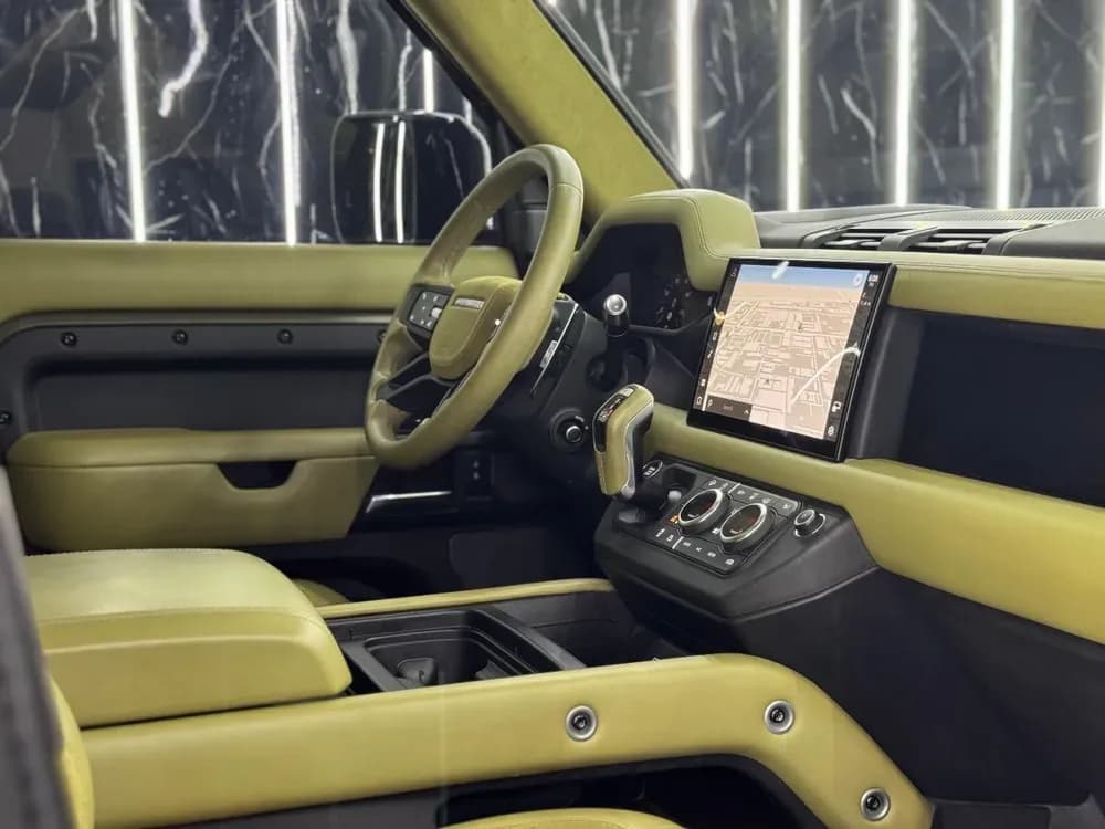 لاند روفر ديفيندر 2022 مستعملة