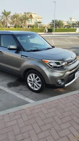 Used Kia Soul 2.0L Top Special Paint Package 2018 Used Kia Soul 2.0L Top Special Paint Package 2018 used_cars.forSale