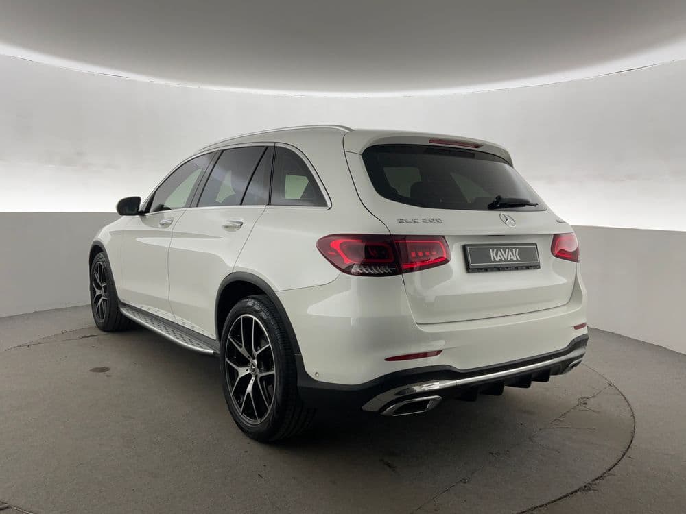 مرسيدس بنز الفئة- جي أل سي 2022 الجديد