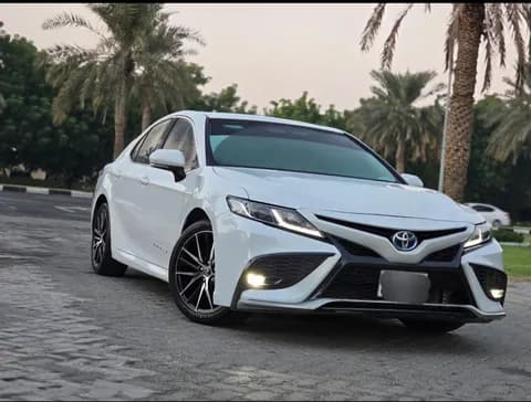 Used Toyota Camry 2.4 Hybrid XLE 2019