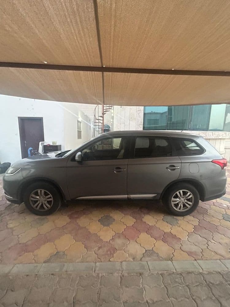 Used Mitsubishi Outlander 2.4L 2016