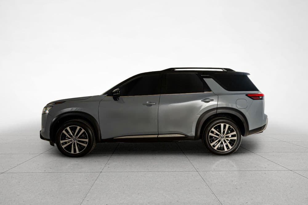 Used Nissan Pathfinder 2024