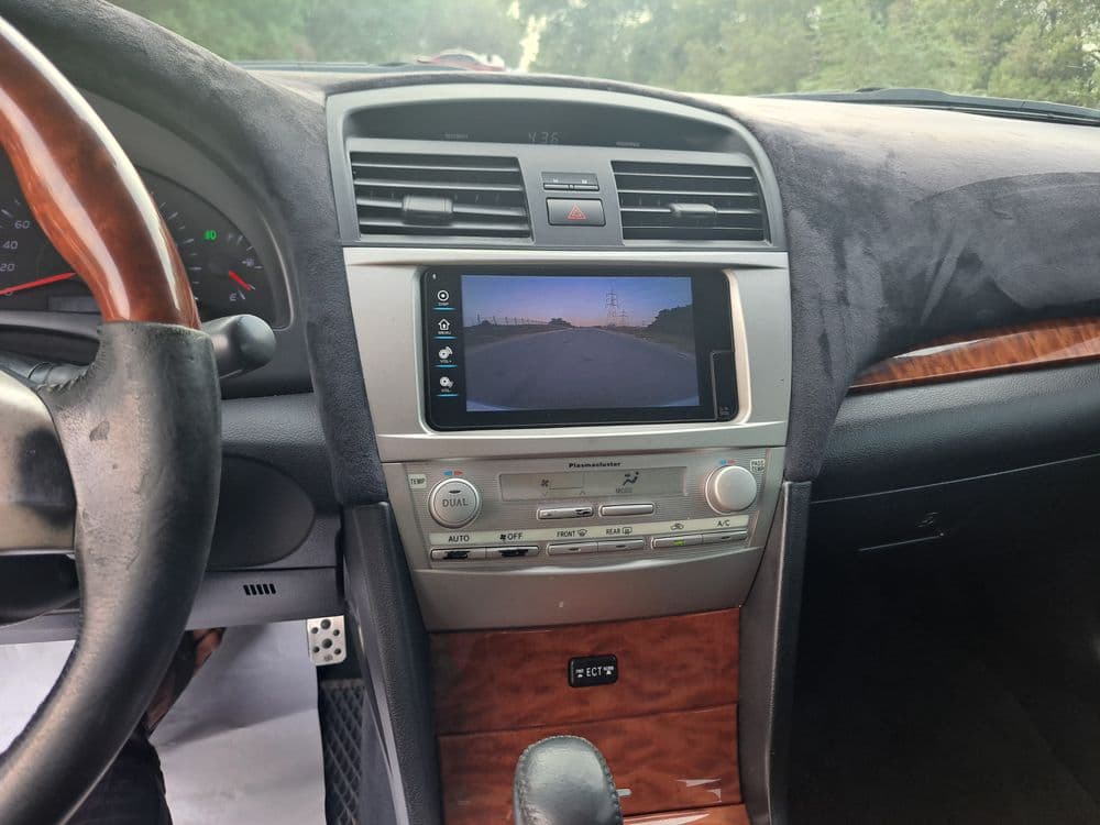 Used Toyota Camry 2.0L Luxury HEV 2010