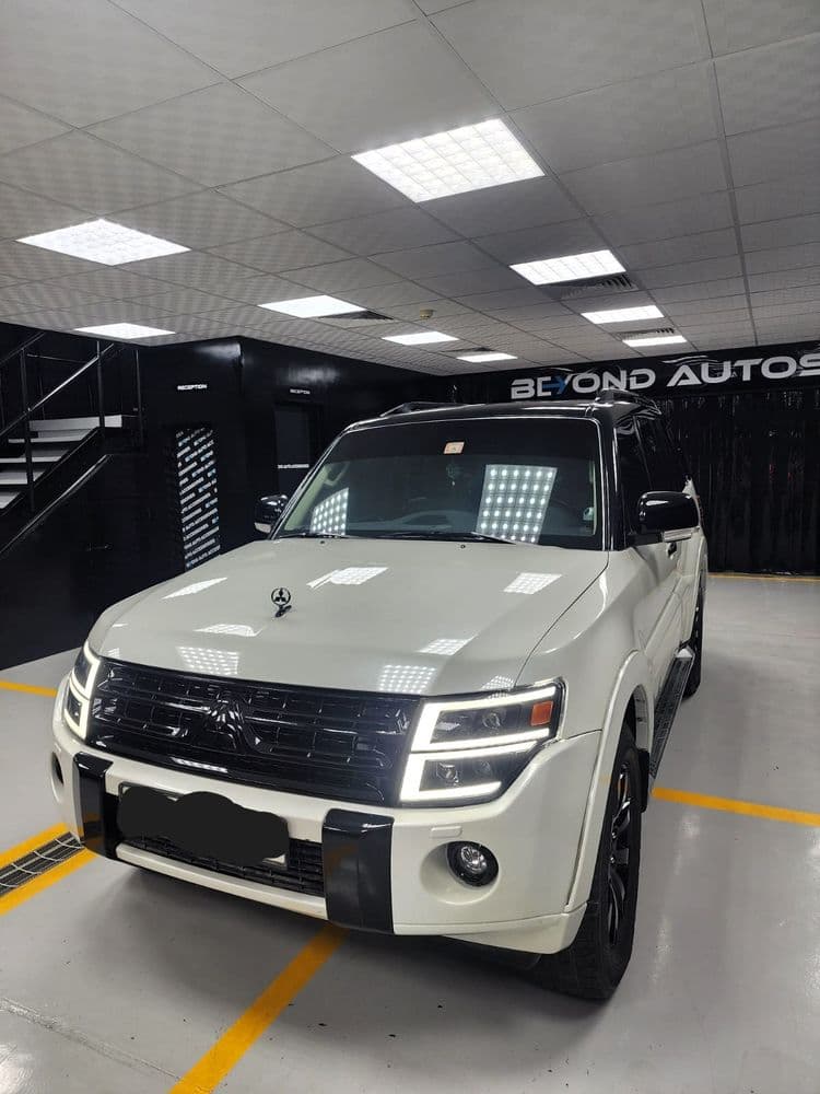 مستعملة ميتسوبيشي باجيرو 3.8L 5 Door Signature Edition 2010