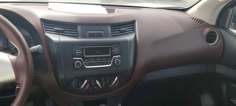 Used Nissan Navara SE 4x2 (5-Seater) A/T 2018