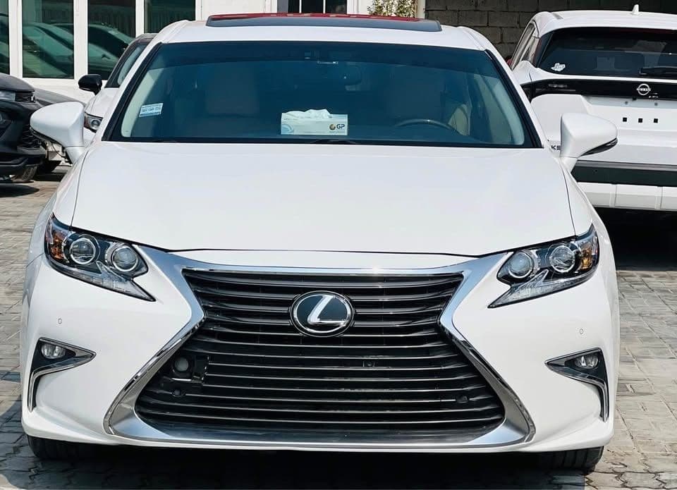 Used Lexus ES 350 2015