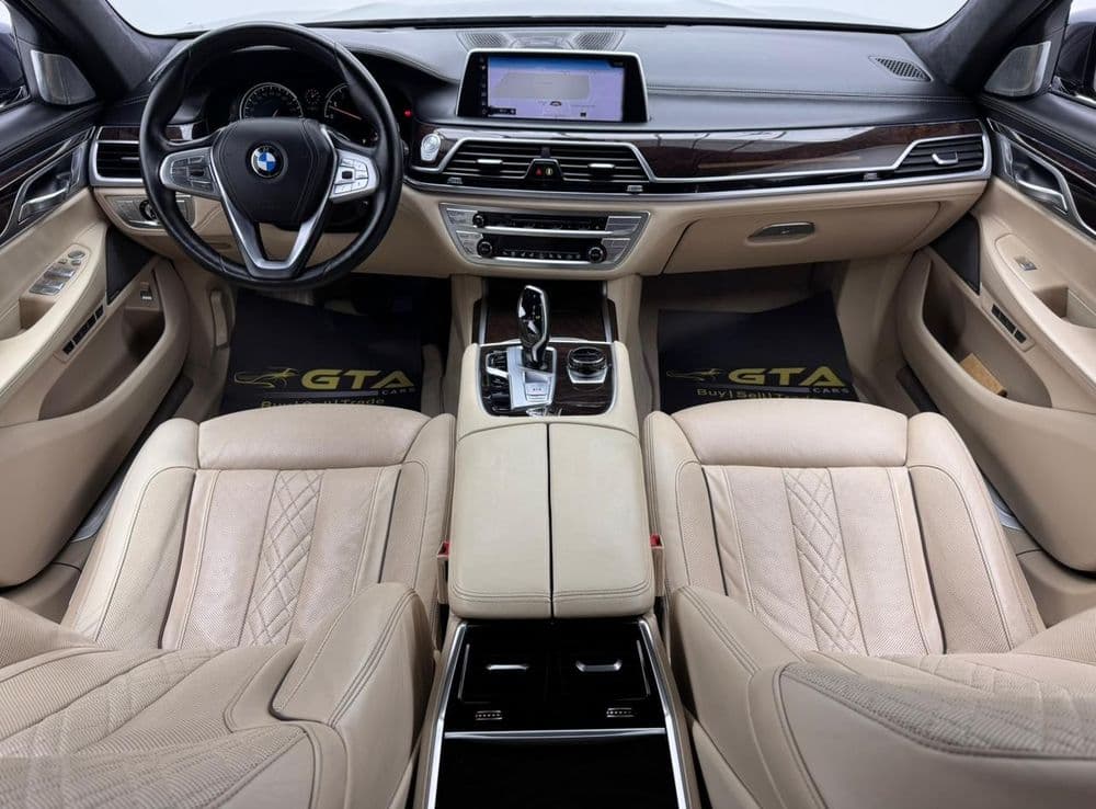 مستعملة بي إم دبليو 7 سيريز 750Li xDrive 2016