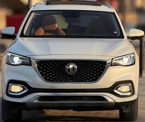 إم جي إتش إس 1.5T Luxury PHEV 2022 مستعملة إم جي إتش إس 1.5T Luxury PHEV 2022 مستعملة used_cars.forSale