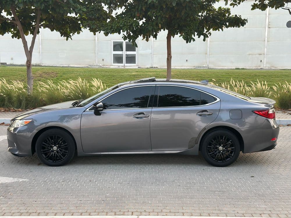 Used Lexus ES 350 4 door 3.5L 2015