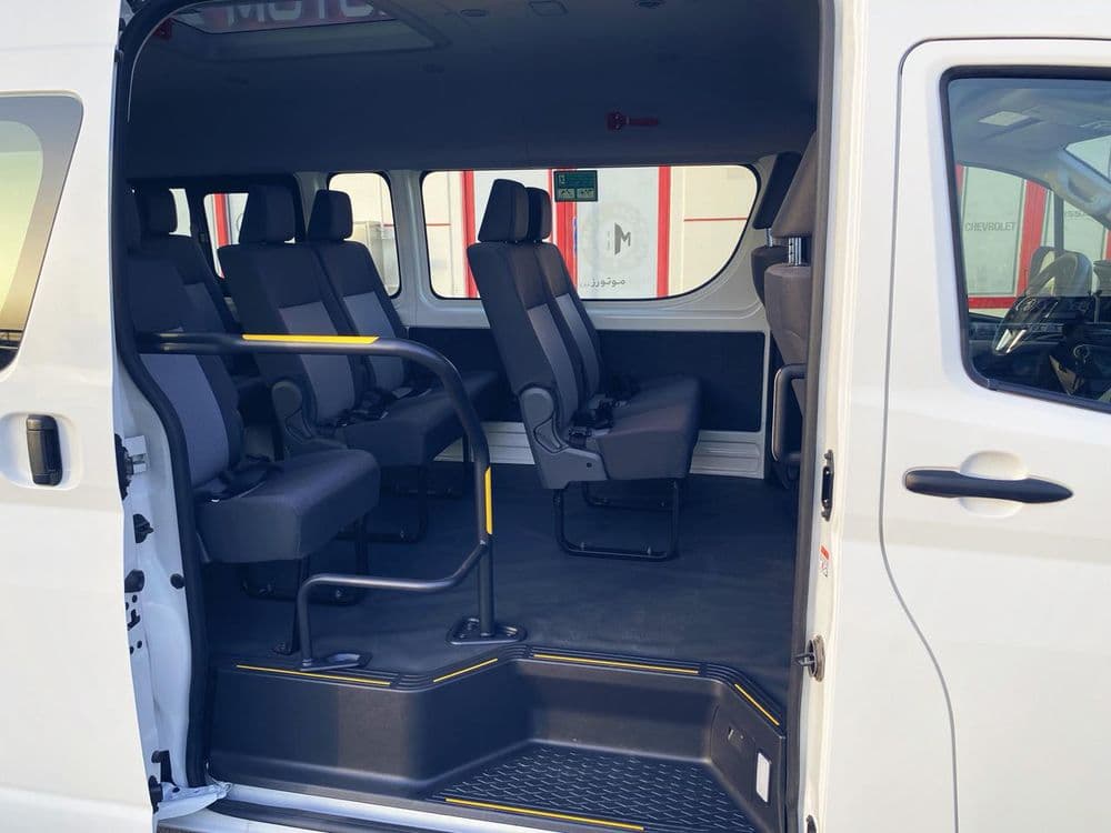 الجديد تويوتا هايس 2.8L Commuter A/T 2025