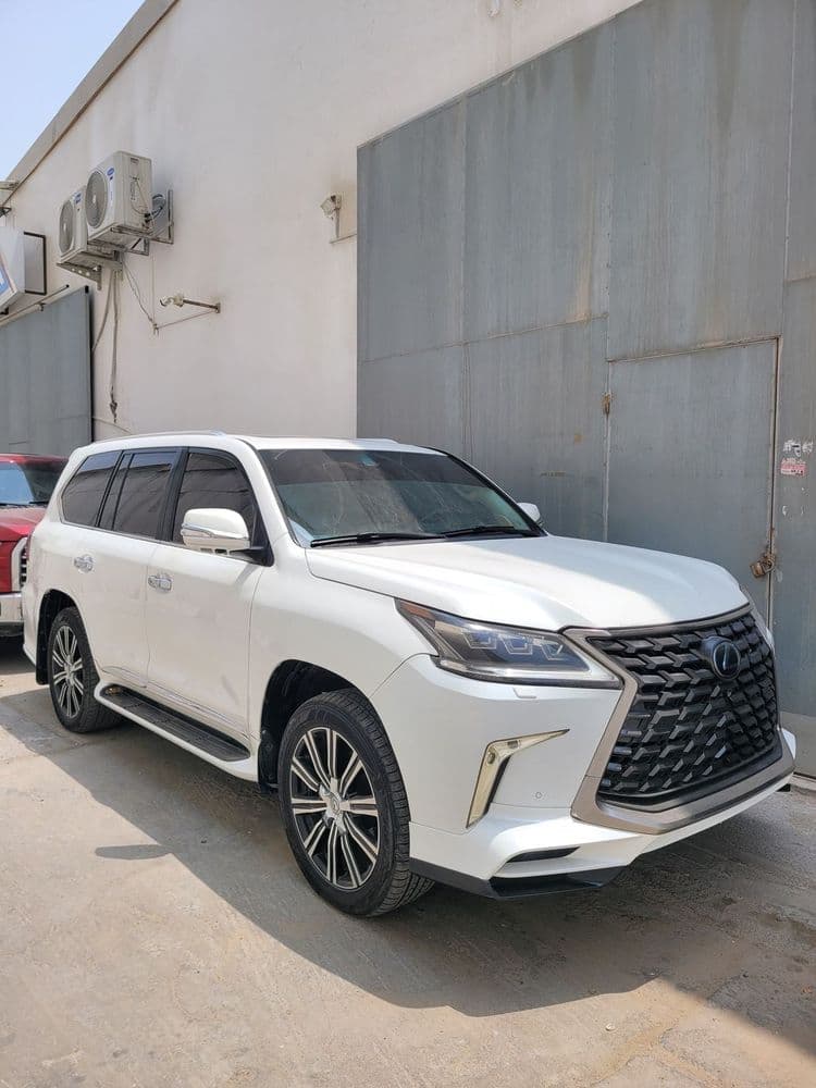 Used Lexus LX 570 Premier 2010