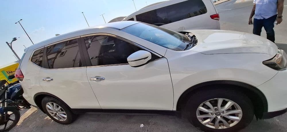 نيسان إكس تريل 2.5 S 2WD 2020 مستعملة