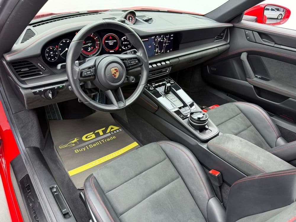 بورش 911 Carrera GTS 2024 مستعملة