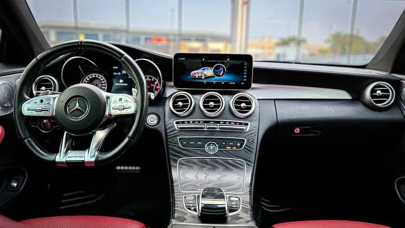 مرسيدس بنز سي 63 أي ام جي 2019 مستعملة