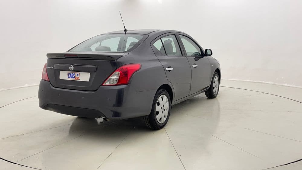 نيسان صني 2023 مستعملة