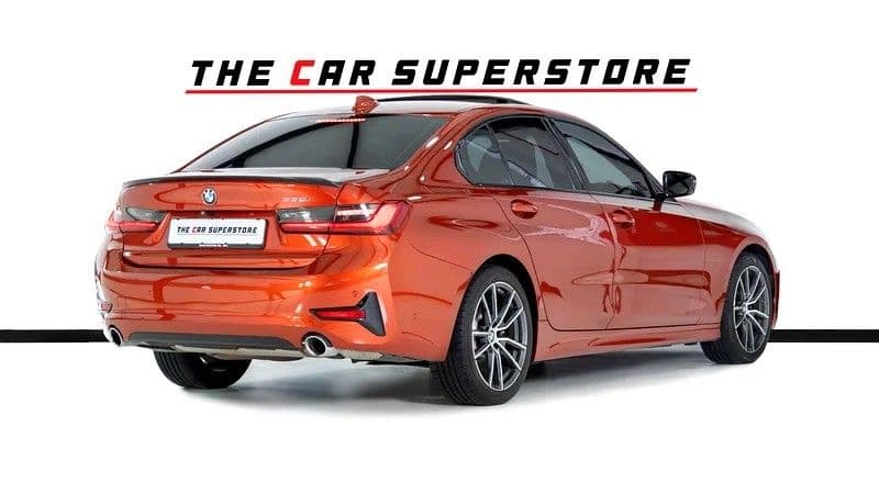 مستعملة بي إم دبليو الفئة الثالثة - سيدان 330i 2019