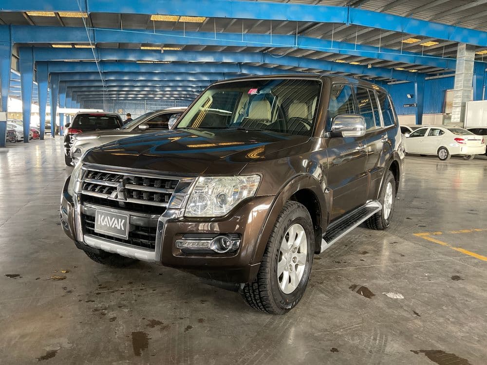 Used Mitsubishi Pajero 2017