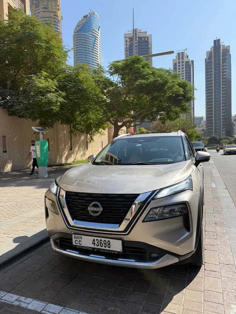 مستعملة نيسان إكس تريل 2.5 SL 4WD 7-Seater 2024