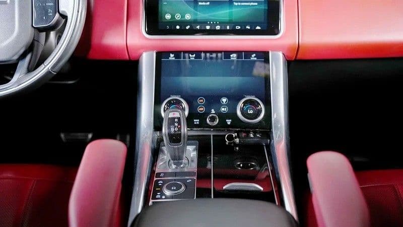 مستعملة لاند روفر رنج روفر سبورت 3.0L V6 HSE Dynamic 340 PS 2019