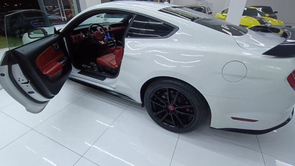 فورد موستانج 2.3L إيكوبووست كوبيه 2020 مستعملة