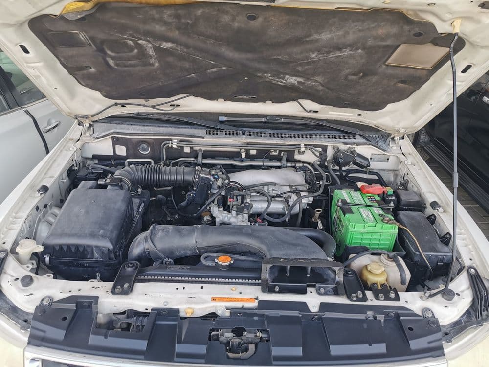 ميتسوبيشي باجيرو 3.5L GLS 5 Door 2011 مستعملة