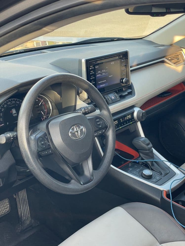 مستعملة تويوتا راف4 2.5L Adventure 2021