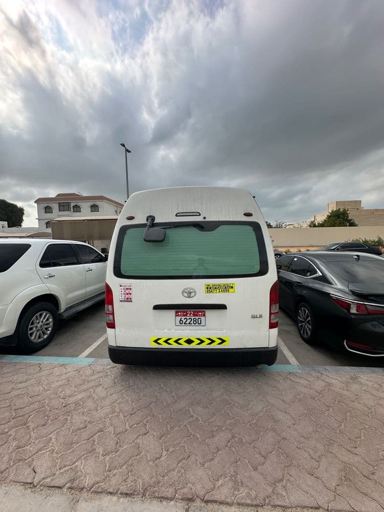مستعملة تويوتا هايس CHILLER VAN 2017