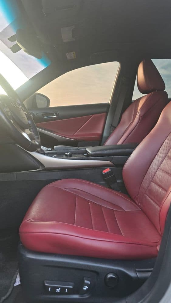 لكزس IS250 2018 مستعملة