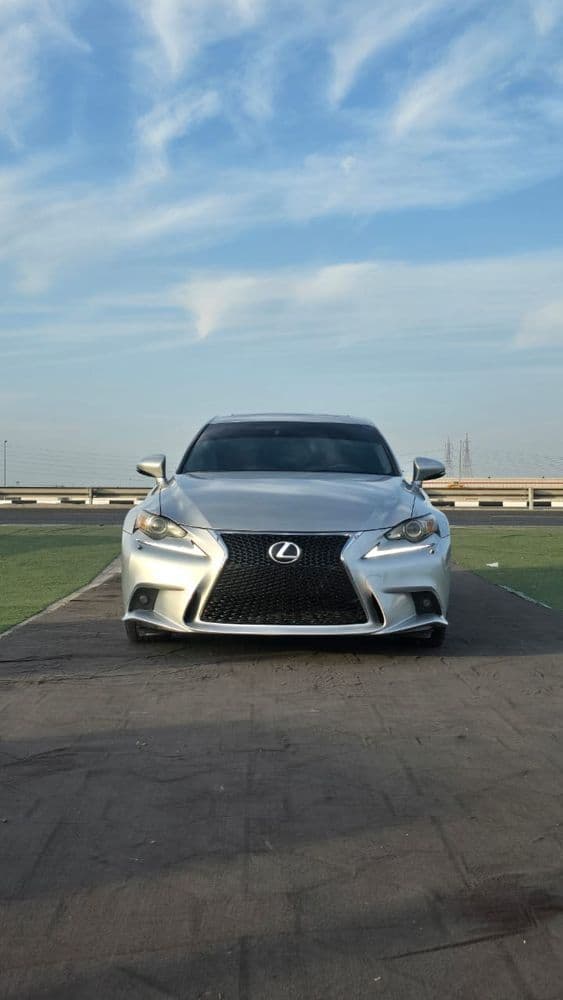 لكزس IS250 2018 مستعملة
