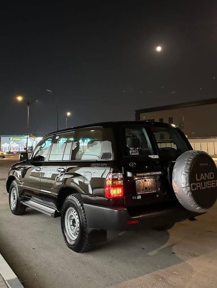 تويوتا لاند كروزر 4.6 GXR 2000 مستعملة