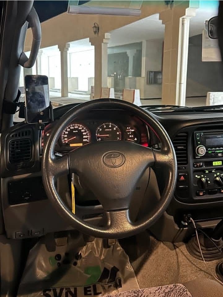 تويوتا لاند كروزر 4.6 GXR 2000 مستعملة