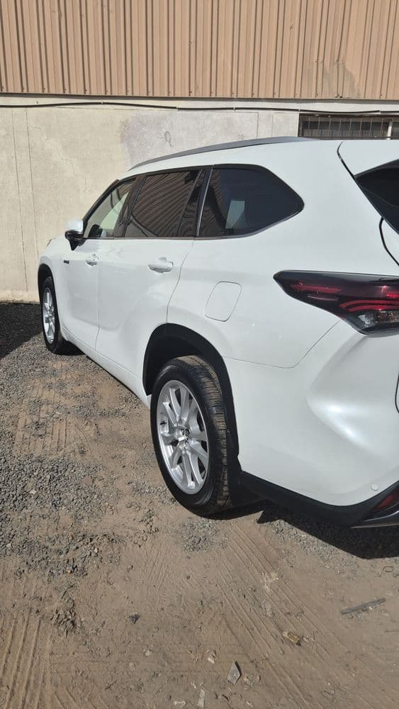 تويوتا هايلاندر 2.5L Hybrid VXR AWD 2025 مستعملة