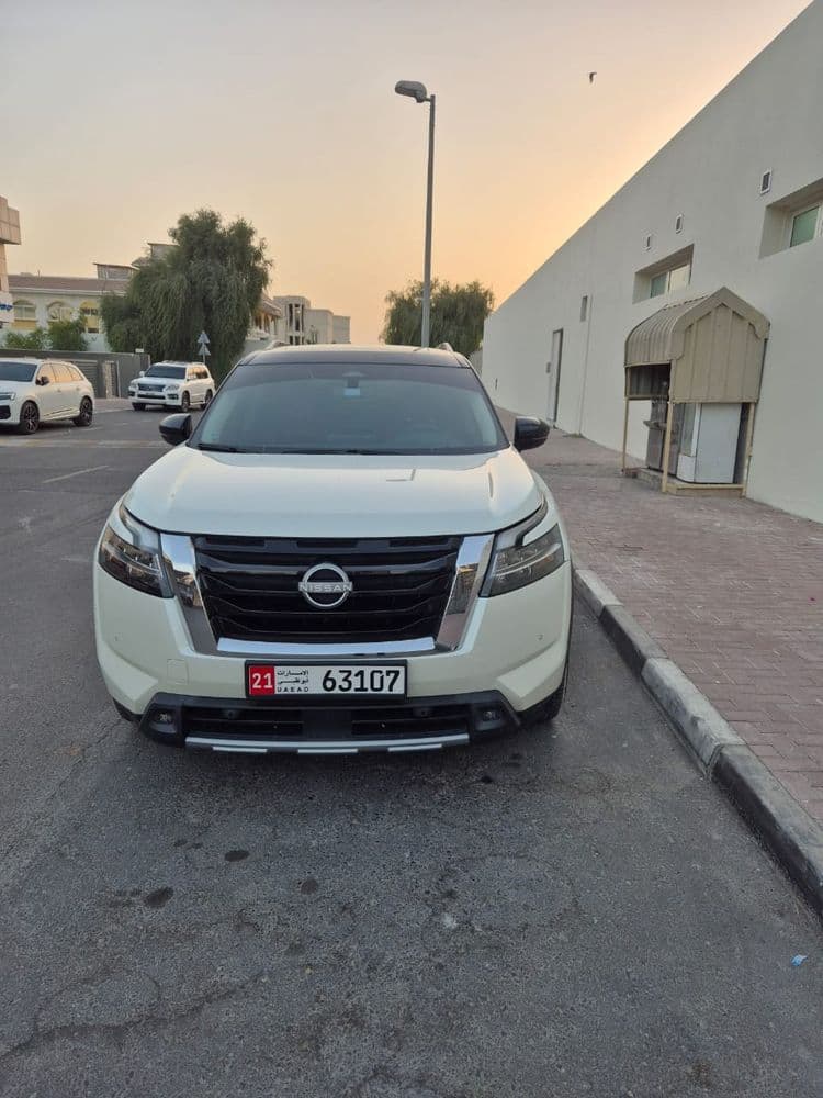 Used Nissan Pathfinder 3.5L SL 4WD 7 Seater 2024