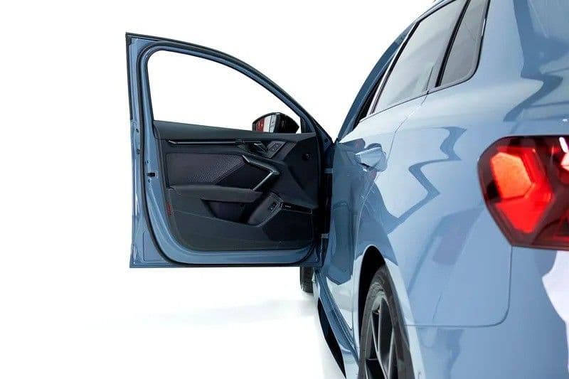 الجديد أودي آر اس3 سبورت باك 2.5 TFSI quattro 400 HP 2025